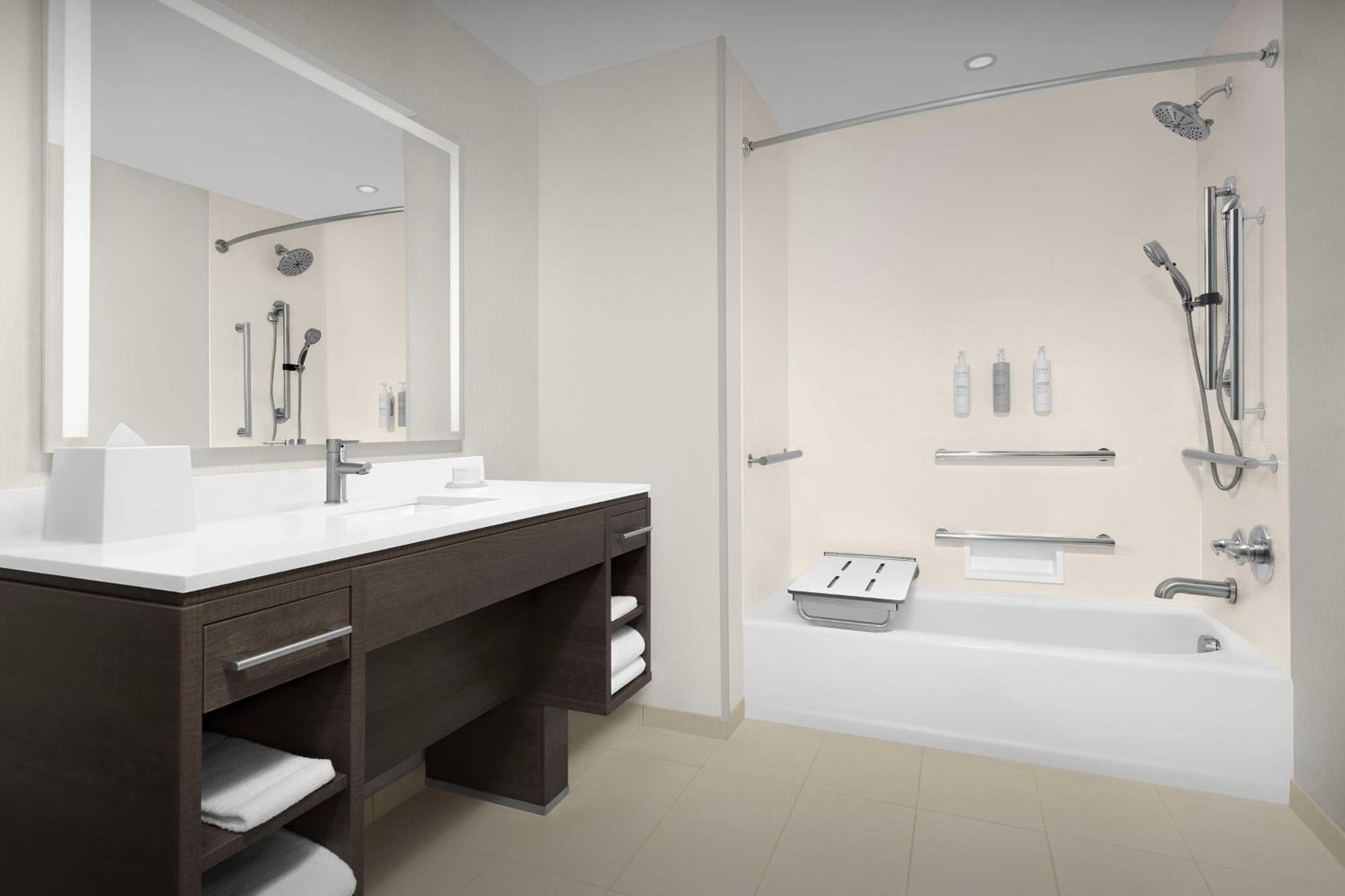 Home2 Suites By Hilton Фолс Черч Экстерьер фото